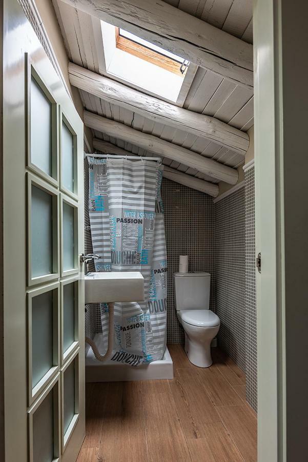 Domus Seleqtia Plaza De Santiago Apartment กาเซเรส ภายนอก รูปภาพ
